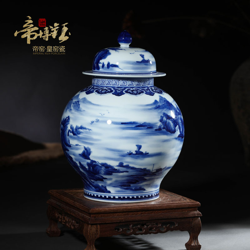 Jingdezhen ceramic vases, antique hand - made the general landscape of blue and white porcelain pot cover Chinese sitting room adornment is placed