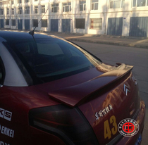 Snow iron Dragon Triumph tail Triumph special clip-free perforated belt lamp ABS tail Triumph refit with fixed wind tail