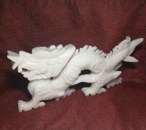 Natural handmade Sichuan white jade jade stone dragon white jade dragon pendulum piece raw Xiao Long feng shui furnishing home adornment