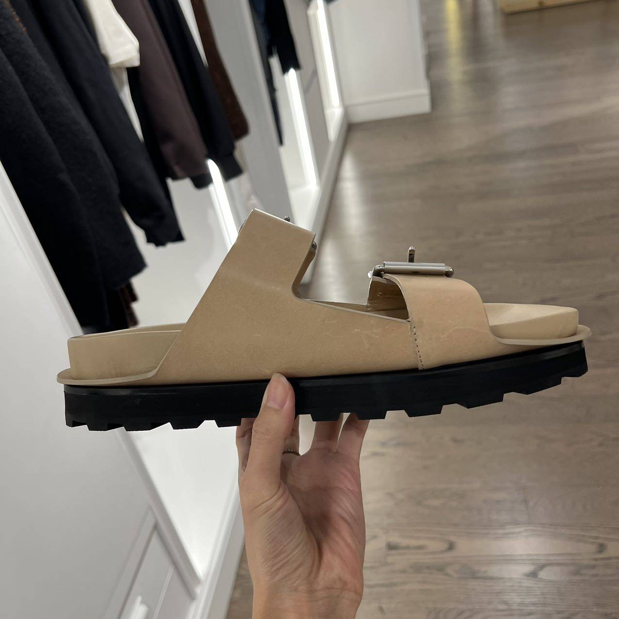 jil sander 棕色牛皮露趾双一字式扣带拖鞋美国直邮不退不换