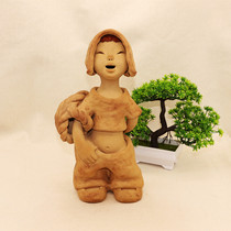 Handmade Pottery Clay Man Clay Figure Ceramic Doll Hotel Decoration Satchel Women Life Pottery Furnishing