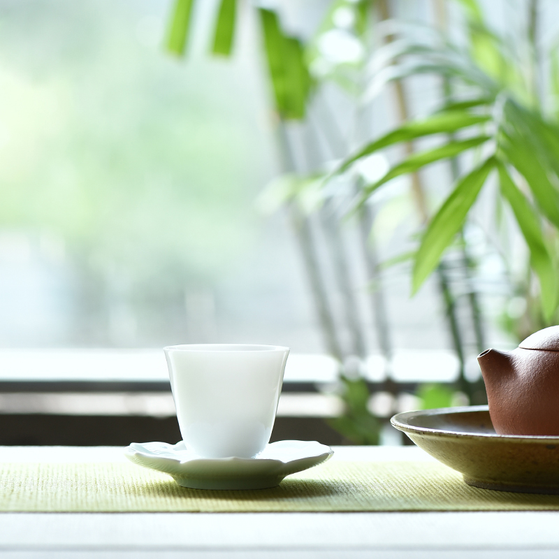 Sweet white glaze kung fu master sample tea cup of pure white porcelain cups tea cup single cup of jingdezhen ceramic tea set, small tea cups