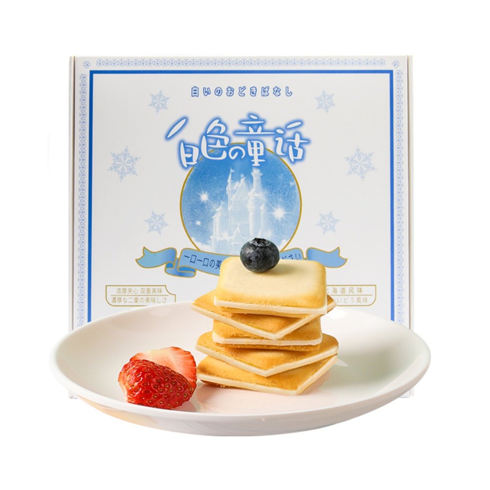 阿婆家的零食白色童话巧克力牛乳夹心饼干