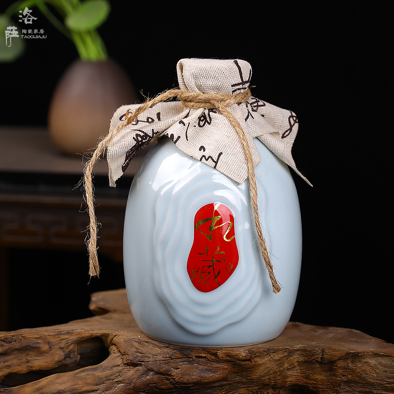 Ceramic pot with the empty bottle 1 catty decorate household creative liquor gift giving small bottle sealed jar