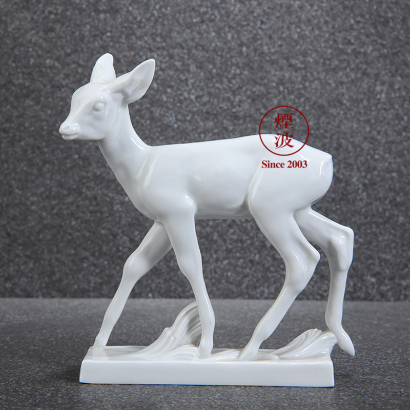German mason mason animal meisen porcelain porcelain plastic small white deer handicraft furnishing articles that occupy the home act the role ofing is tasted