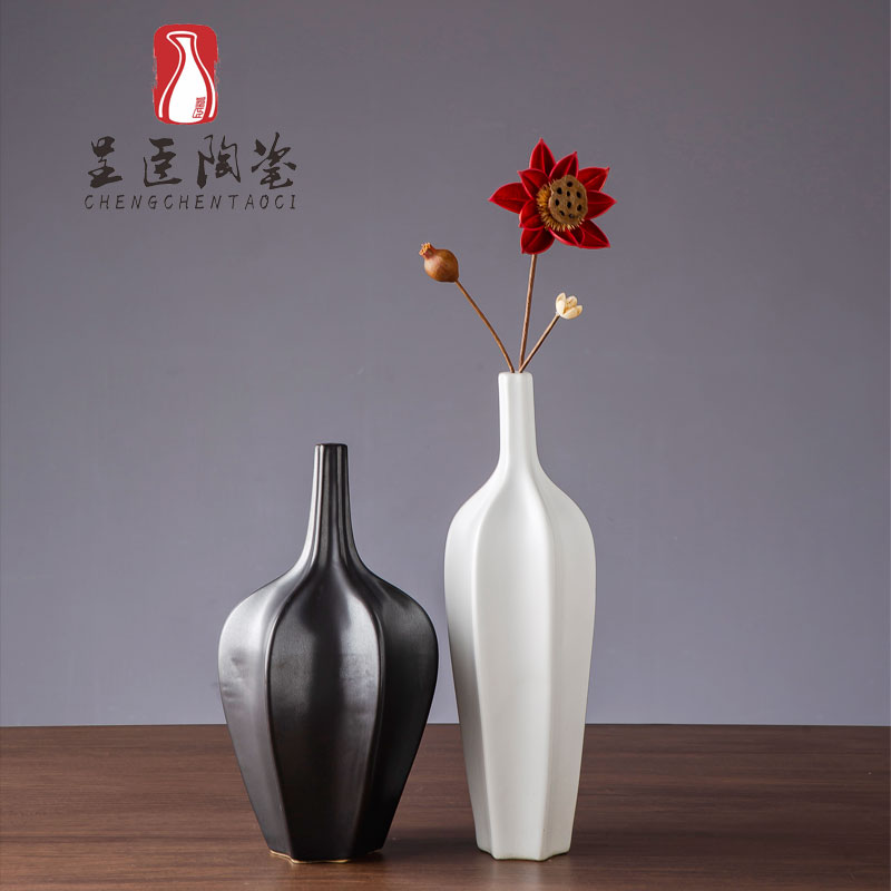 Jingdezhen contracted ceramic floret bottle of black flower arranging furnishing articles of I sitting room zen white decorative dried flower vase