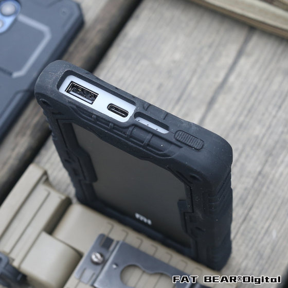 Fat Bear는 Xiaomi Mobile Power 2 3 고급 버전 10000mah 방지 실리콘 커버 보호 커버 자켓에 적합합니다. Fat Bear는 Xiaomi Mobile Power 2 3 고급 버전 10000mah 방지 실리콘 커버 보호 커버 자켓에 적합합니다.