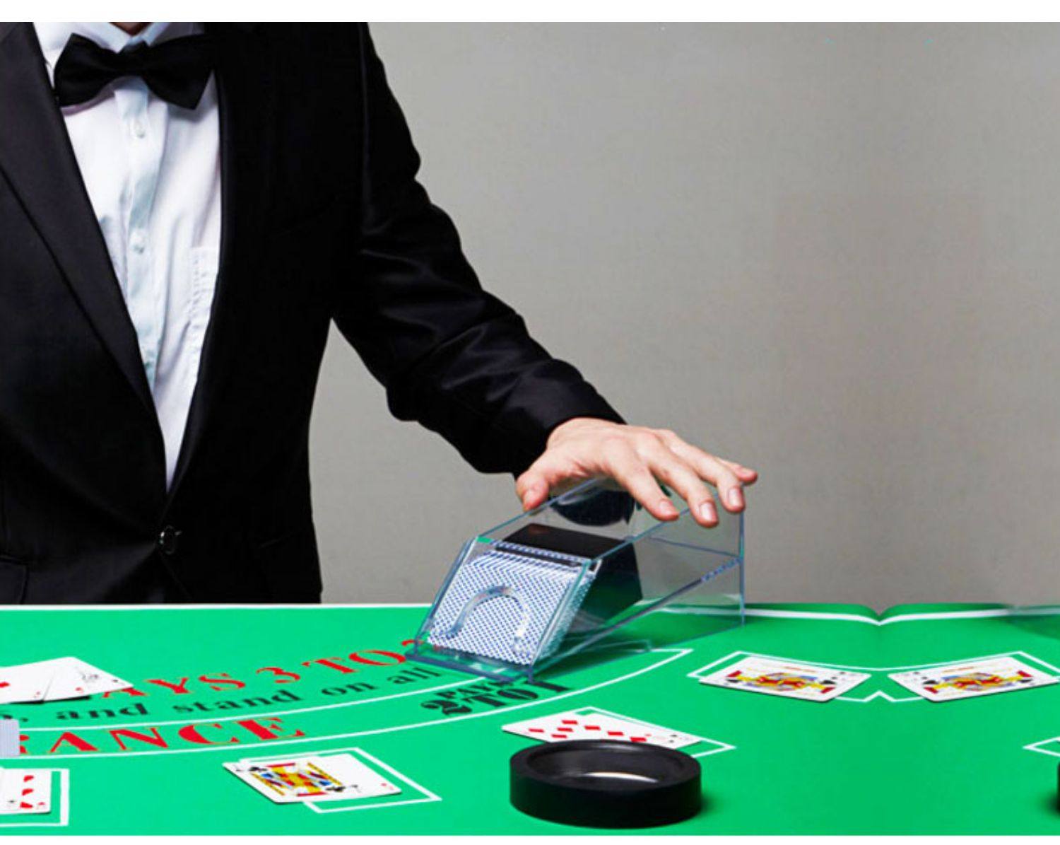 【】黑色 或透明发牌靴发牌盒发牌器发牌机德州扑克 21点