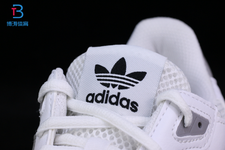 Кроссовки Adidas ZX750 S76189 S76191 Кроссовки Adidas ZX750 S76189 S76191 Adidas / Adidas