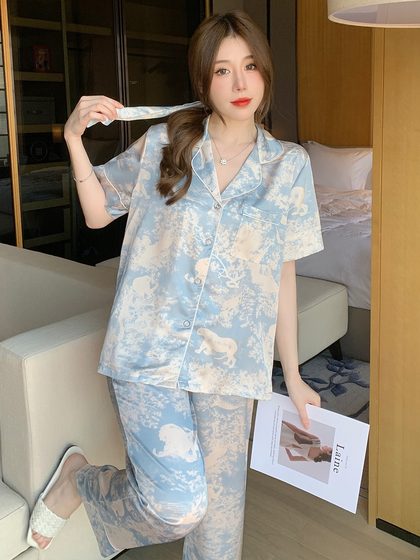 여름 여름에 여성을위한 뽕나무 실크 실크 잠옷의 고급 감각 얇은 가디건 짧은팔 바지 정장 인터넷 유명인 핫 홈 의류 여름 여름에 여성을위한 뽕나무 실크 실크 잠옷의 고급 감각 얇은 가디건 짧은팔 바지 정장 인터넷 유명인 핫 홈 의류