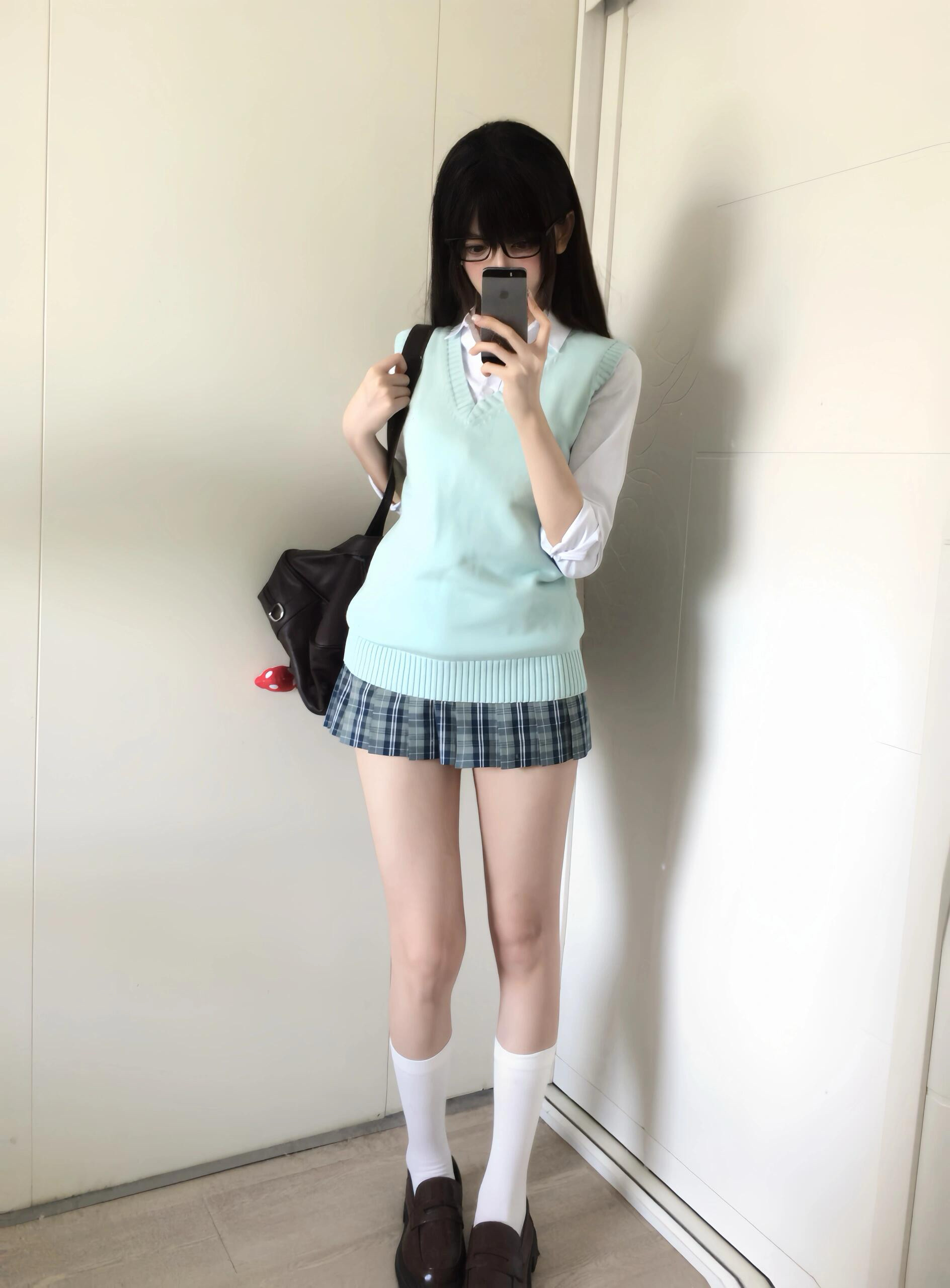 学院风薄荷绿jk背心毛衣马甲女日系校供感秋冬针织衫套头无袖上衣