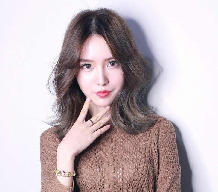 今天君子就来简单的给大家分享3款比较适合圆脸女生的发型,完美打造