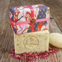 Flower house rose touch soap