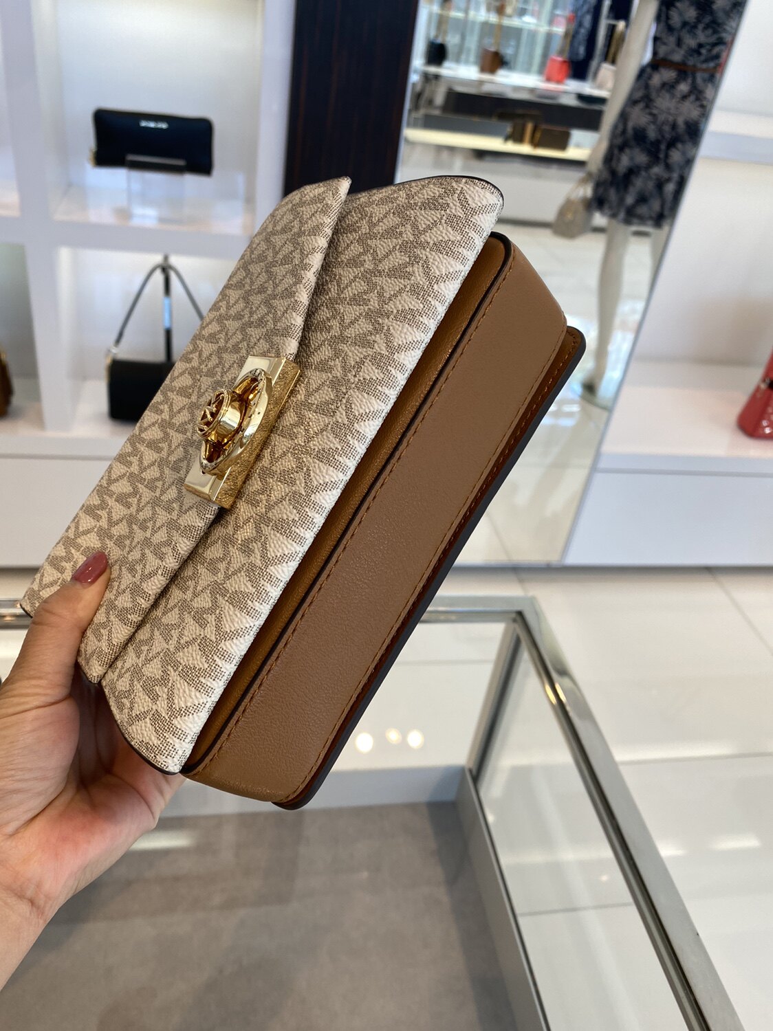 美国直邮 micheal kors 专柜hendrix 迷你斜挎包 不退不换