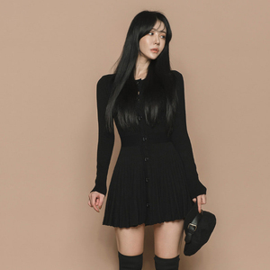 Round Neck Long Sleeve Ruffle knitted dress small black skirt A-line skirt