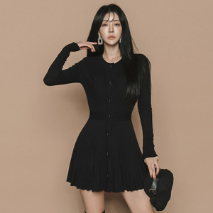 Round Neck Long Sleeve Ruffle knitted dress small black skirt A-line skirt