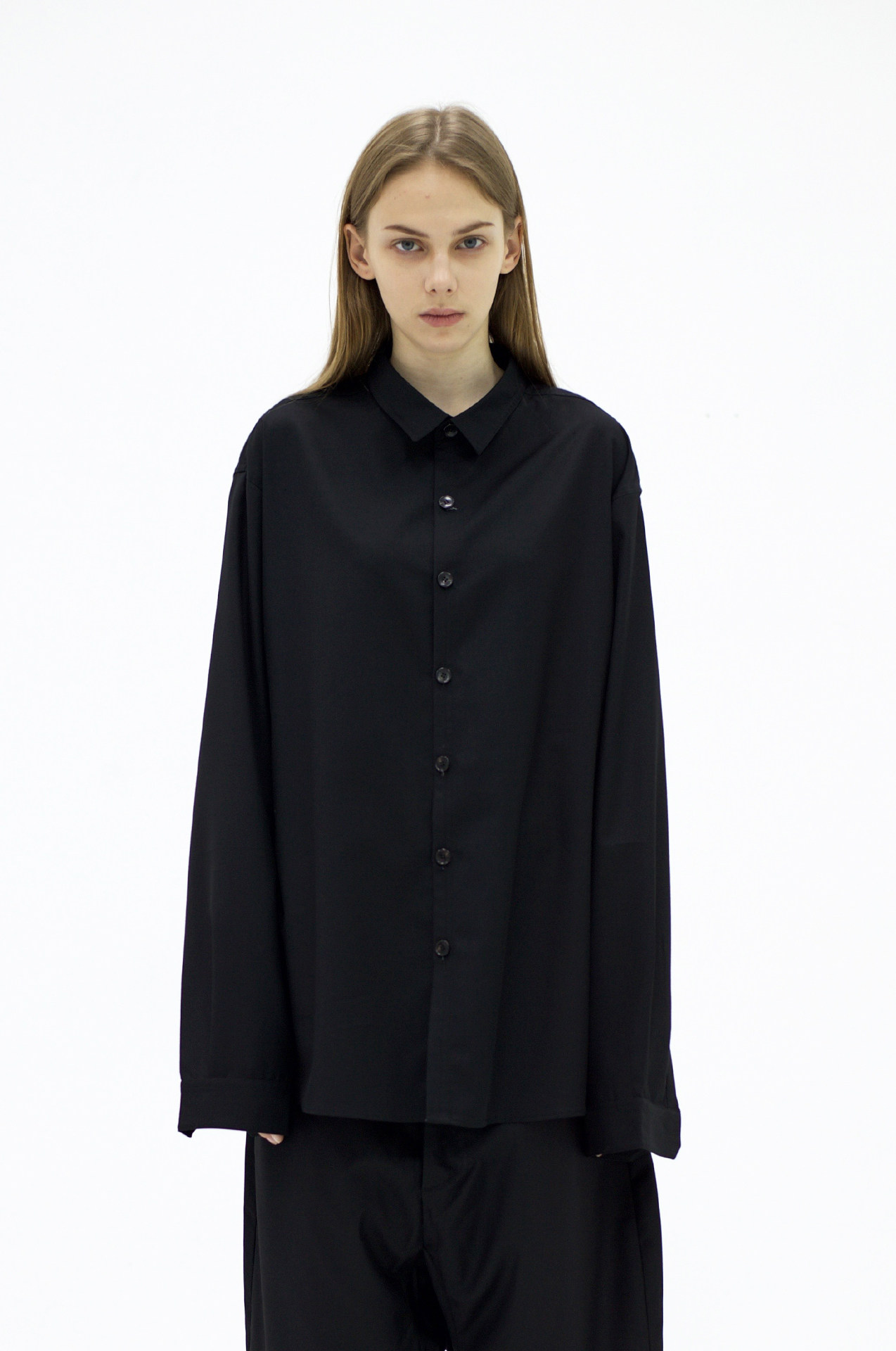 unknownworld fall/winter 2017 廓形剪裁黑衬衫 男女衬衫_不打折现价