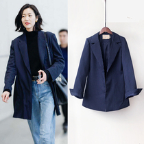 2021 spring and autumn Liu Wen airport with the same stripe small blazer Navy blue loose medium-long coat windbreaker woman