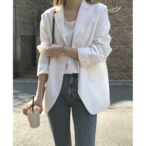 2021 spring and summer new Korean version of loose leisure lazy thin ivory white small suit Joker temperament coat women