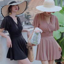 Large size swimsuit womens 200 pounds one-piece conservative fat mm sexy belly cover thin skirt girl hot spring bathing suit new