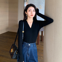 Korean knitted T-shirt womens long sleeve 2021 autumn new interior base shirt V-neck style style top black