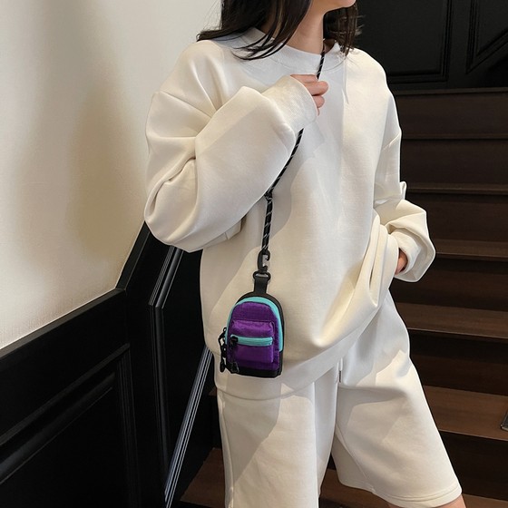 2025 new trendy brand mini fashion versatile women casual commuter crossbody bag men super hot cycling mobile phone bag
2025 new trendy brand mini fashion versatile women casual commuter crossbody bag men super hot cycling mobile phone bag