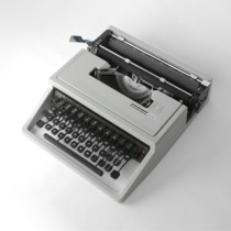 Olivetti Dora Vintage Typewriter Italian Antique Nostalgic Wedding Gift Collection Birthday