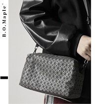 BOMaple Slanted Satchel Men Ins Tide Pack 2022 New Tidal Signs Day Ensemble Casual Fashion Rhombog Cylinder Bag