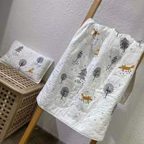 Soft cotton clip cotton exquisite embroidery handmade childrens quilt 97*127