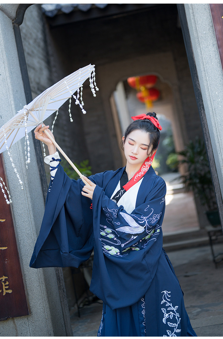 5882鹤归原创汉服女绣花交领长袖武侠风大氅情侣装大码学生服团服