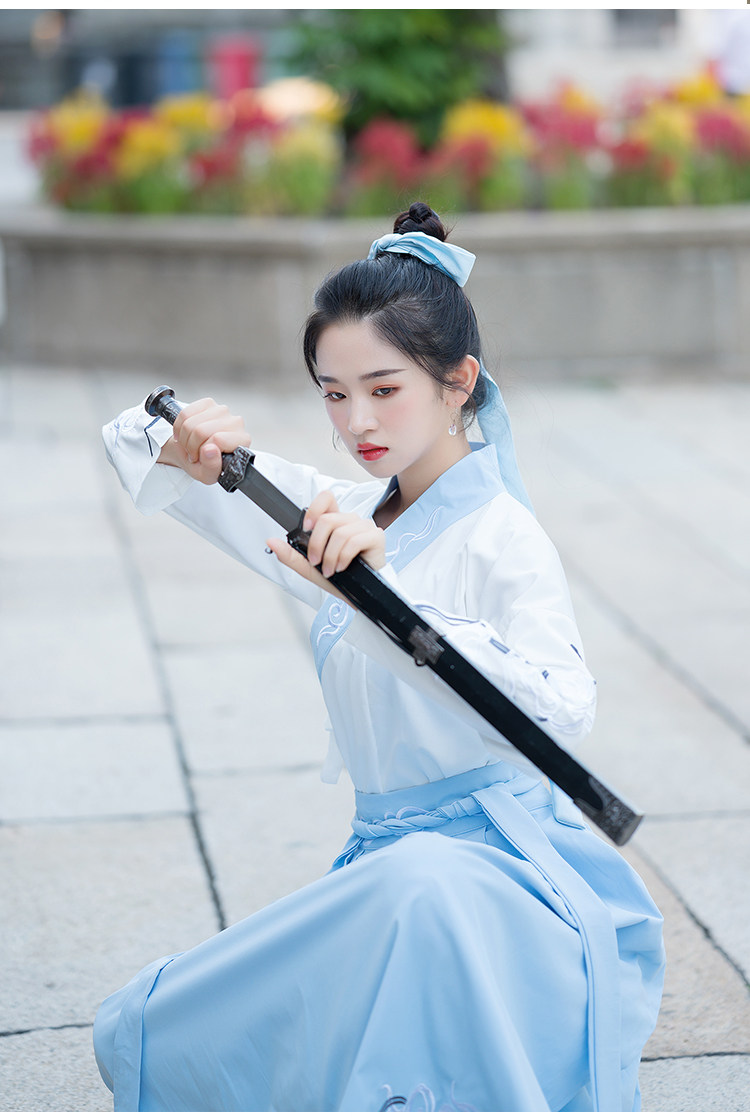 素云龙原创重工绣花汉服女绣武侠风大氅情侣装大码学生服班服