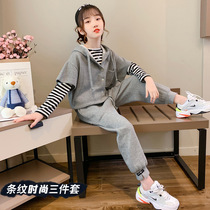 Girls Chunqiu Suit 2023 New Foreign Story The Big Children's Network Red Autumn Sports Guard Clothes Three Pieces