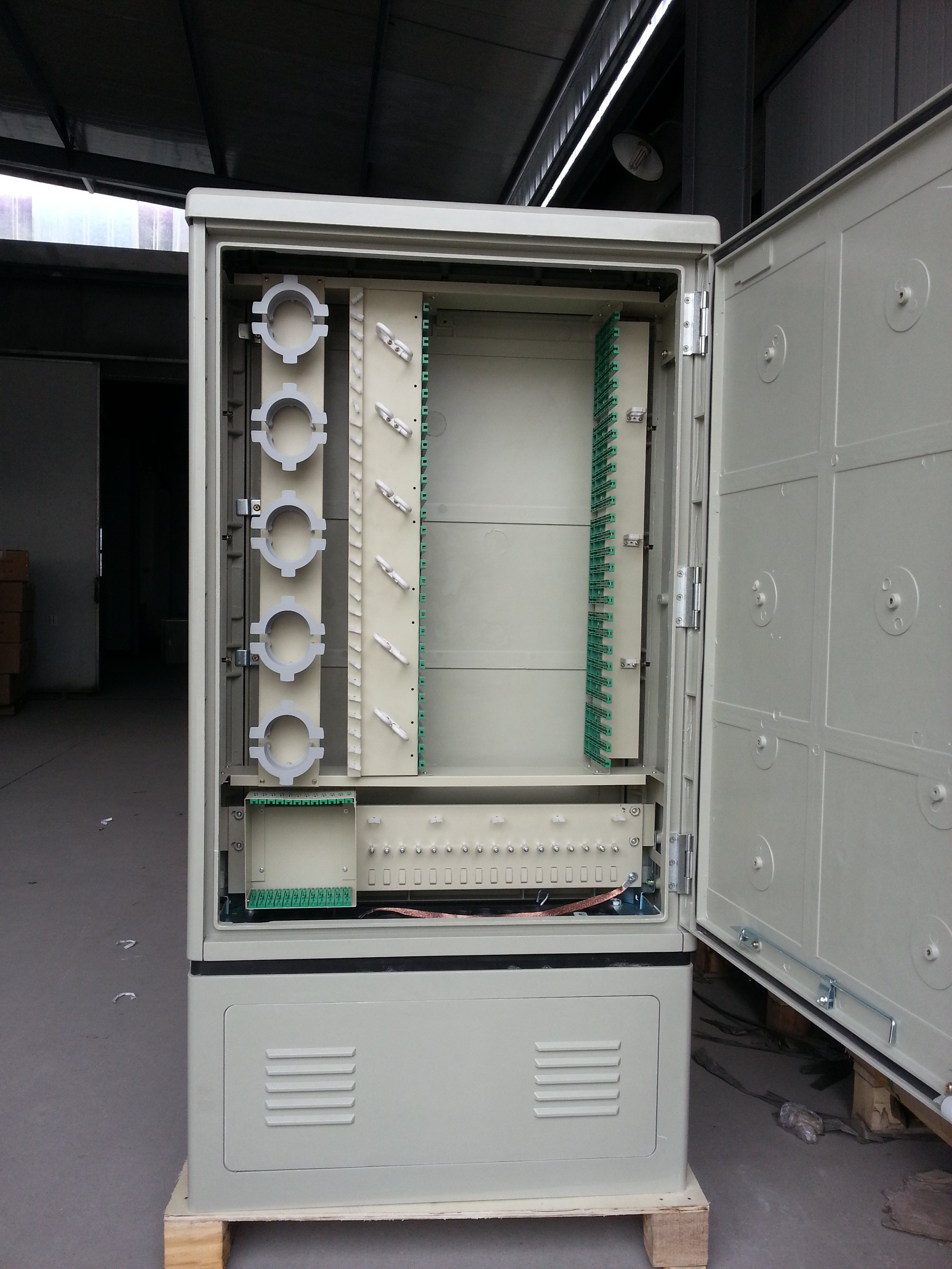 光缆交接箱288芯室外落地式光交箱电信级满配scfc法兰尾纤