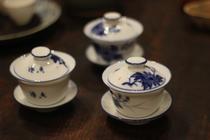 Hand color Bowl bowl 90 s Chaozhou hand painting blue and white peony cover concave white ceramic tea set three cups Cup Cup jars