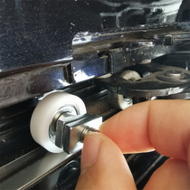 Adapt to Sharan middle door pulley SHARAN sliding door roller bearing sliding door wearing parts Replace Sharan accessories separately