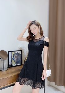 One shoulder French high waist slim super fairy series sweet lace dress