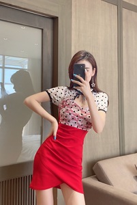 Sexy low chest thin irregular lace patchwork and buttock dress