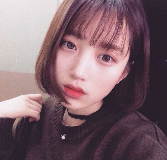 空气刘海近两年非常流行,充满女子力,又非常软萌,让人有保护欲,但