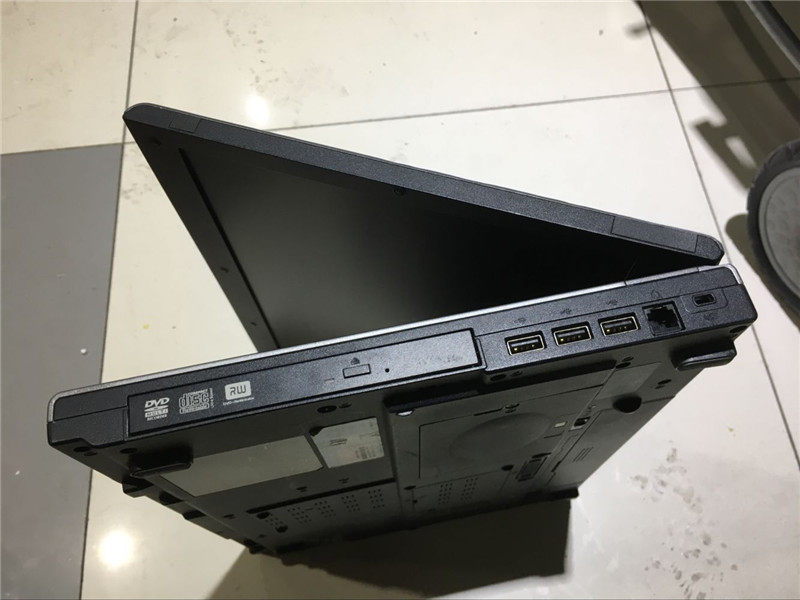 东芝商务办公 笔记本电脑 四核i7 英雄联盟 lol dnf 吃鸡游戏本