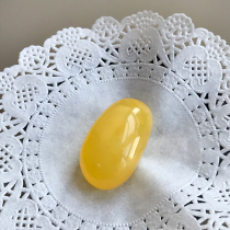 Baltic amber beeswax with raw ore pendant full of honey chicken oil yellow honey naked stone pendant handle