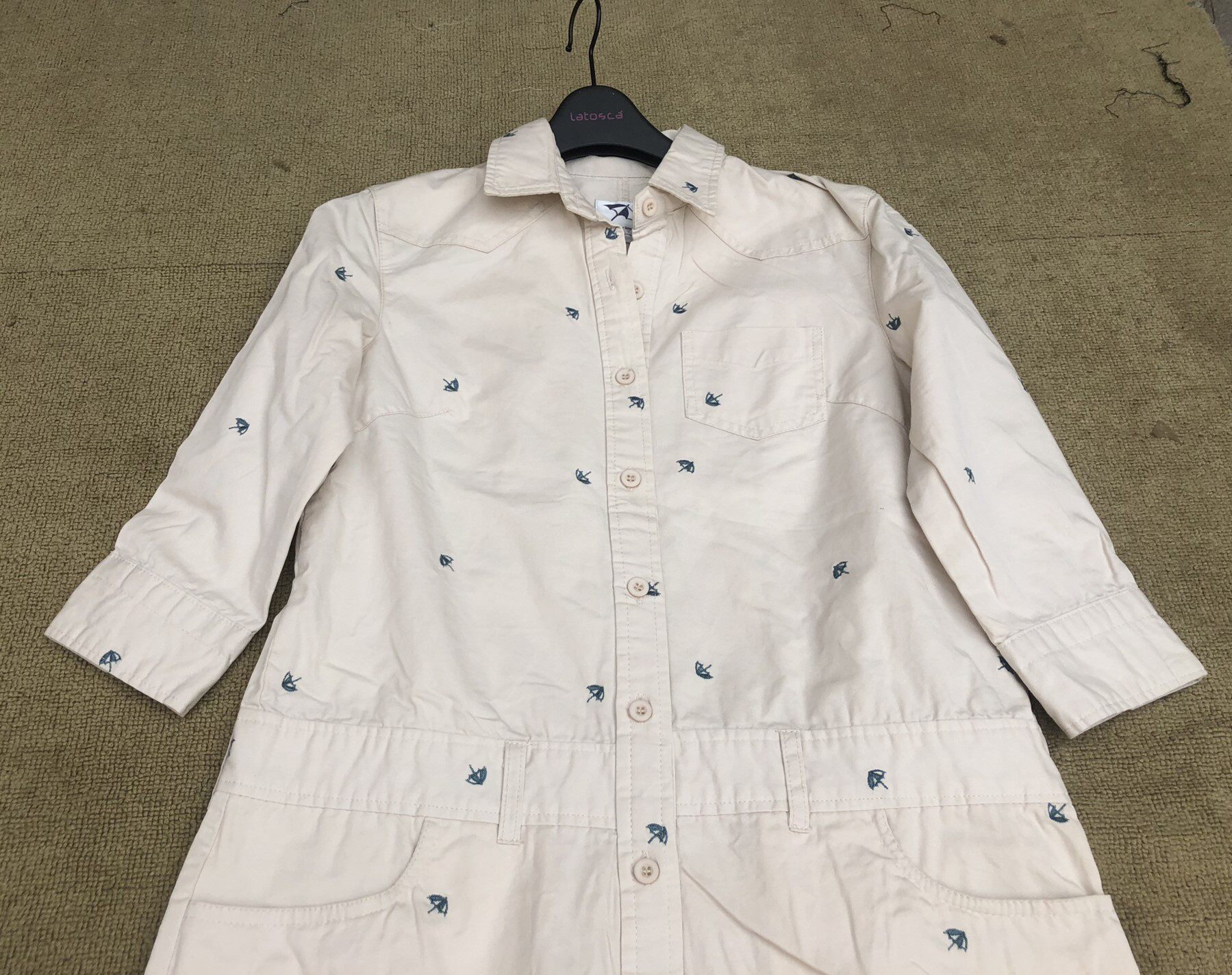 外贸arnol花雨伞全身刺绣logo梭织高端连衣裙