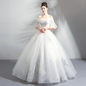 Embroidery Romantic Flowers Gorgeous Bride Shoulder Wedding Dress 