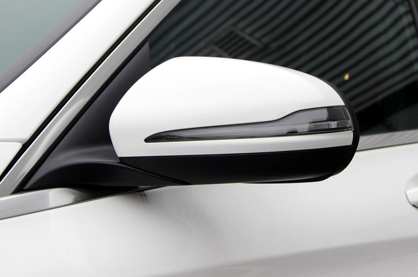 奔驰新款c级 倒车镜 倒车镜总成 c200 c300 轿跑版 旅行版 反光镜