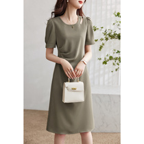 French light luxury design hollow jumpsuit qun womens summer temperament age-reducing waist slimming pleated A-line qun handkerchief