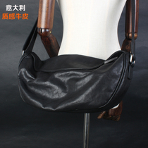 Texture Bull Leather Slanted Satchel for men Personality Locomotive Bag Retro-Planted Tannins Handmade Day-Style Chest Bag Women Soft Leather single shoulder bag