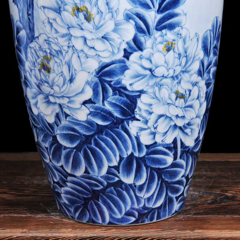 The Master of jingdezhen ceramic hand - made thin neck of blue and white porcelain vase of autumn song figure of modern home living room handicraft furnishing articles