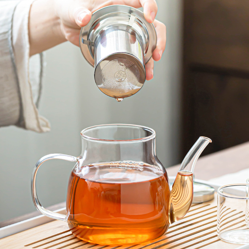 The Heat - resistant glass tea sets of filter contracted tea pot home office to receive a visitor of a complete set of kung fu tea cups