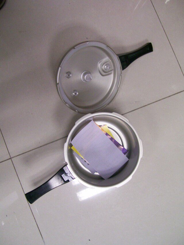 小助手压力锅 高压锅 燃气灶适用直径18cm 批发 量大价优