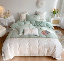 Light luxury embroidery 60 Xinjiang long-staple cotton four-piece cotton cotton cotton sheets quilt cover bedding spring and summer nude sleep