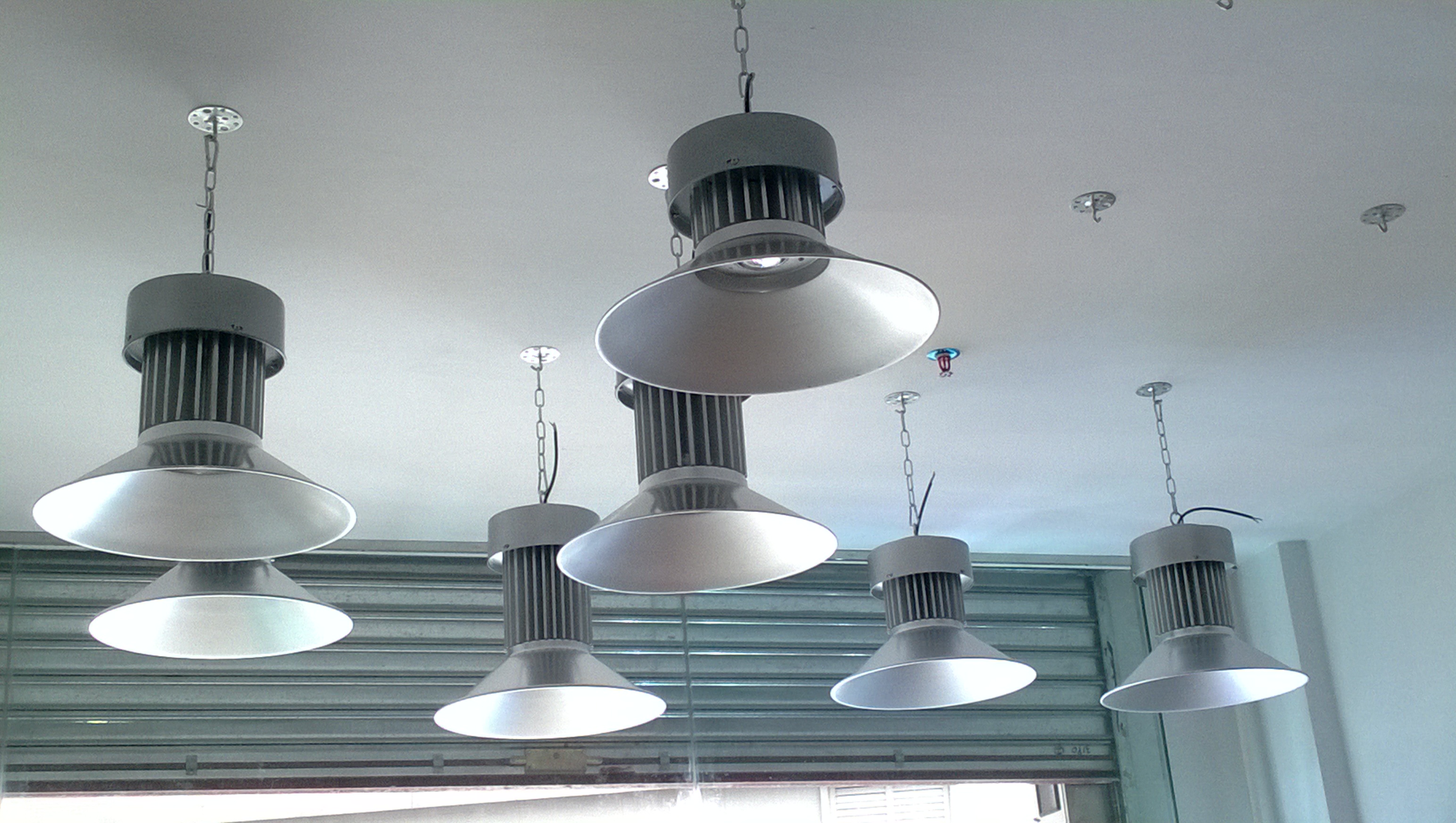 led工矿灯厂房车间室内吊灯50w70w100w150w200瓦天棚投射 投光灯